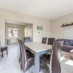Bright Apartment In The City Center, Cleaning Included